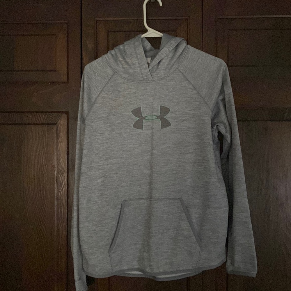 Under Armour Sweatshirt